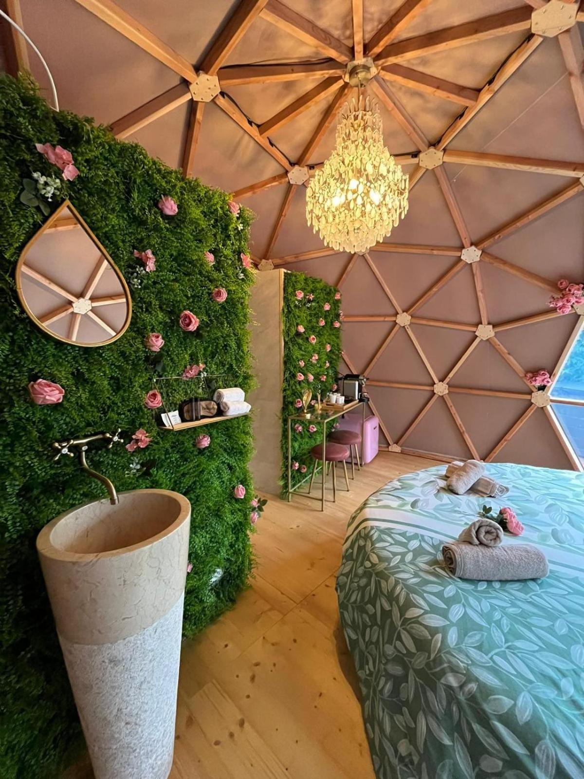Le Nid D'Eliyah, Suites Avec Jacuzzi 15Min Disneyland Paris ナンテュイユ・レ・モー エクステリア 写真
