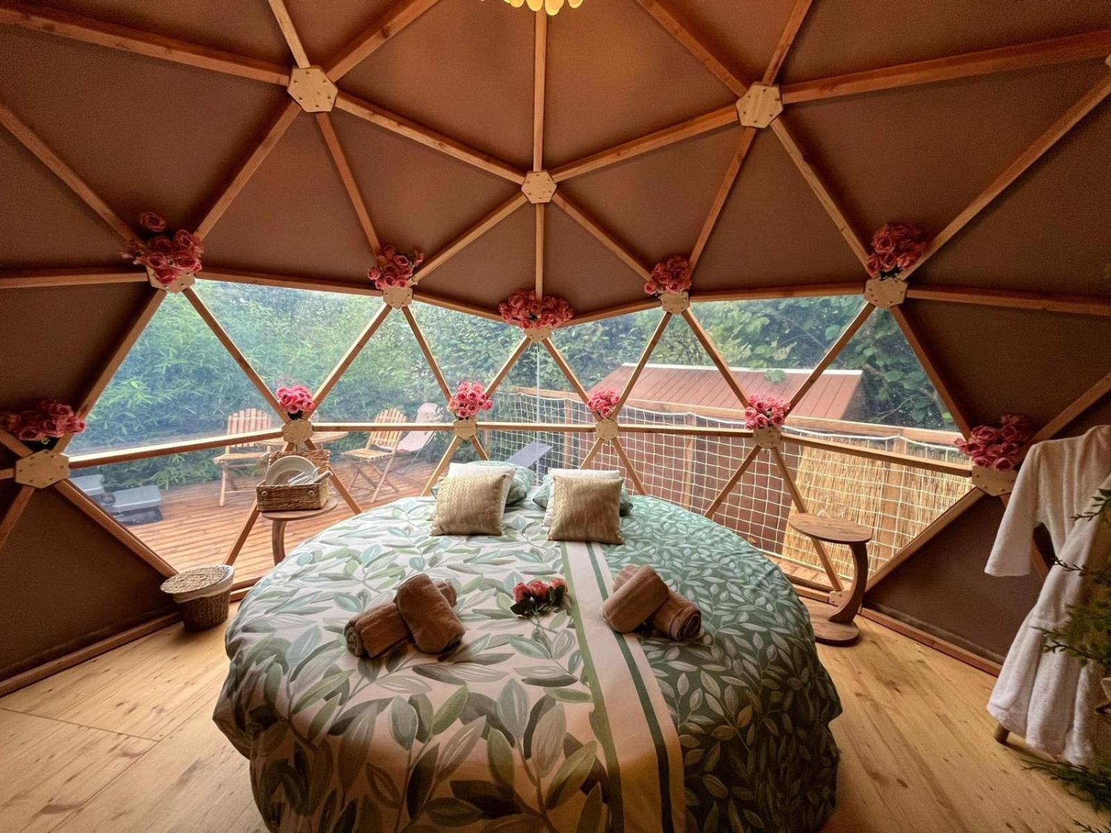 Le Nid D'Eliyah, Suites Avec Jacuzzi 15Min Disneyland Paris ナンテュイユ・レ・モー エクステリア 写真
