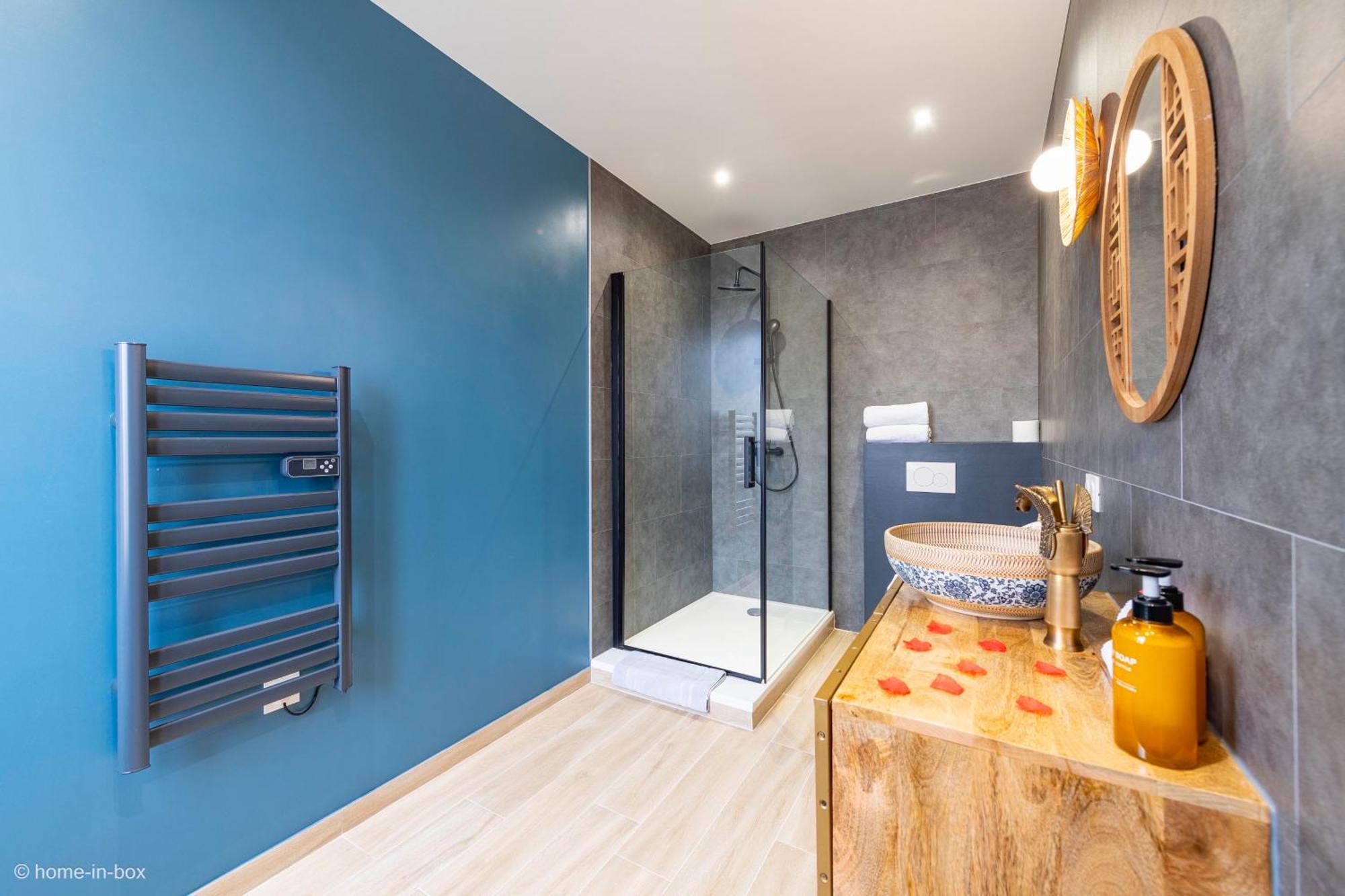 Le Nid D'Eliyah, Suites Avec Jacuzzi 15Min Disneyland Paris ナンテュイユ・レ・モー エクステリア 写真
